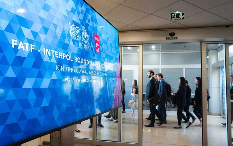 FATF не включила Россию в черный список