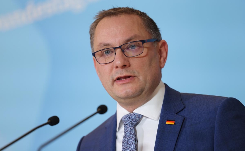 FAZ узнал, что Шольц не поменял позицию по поставкам Taurus после