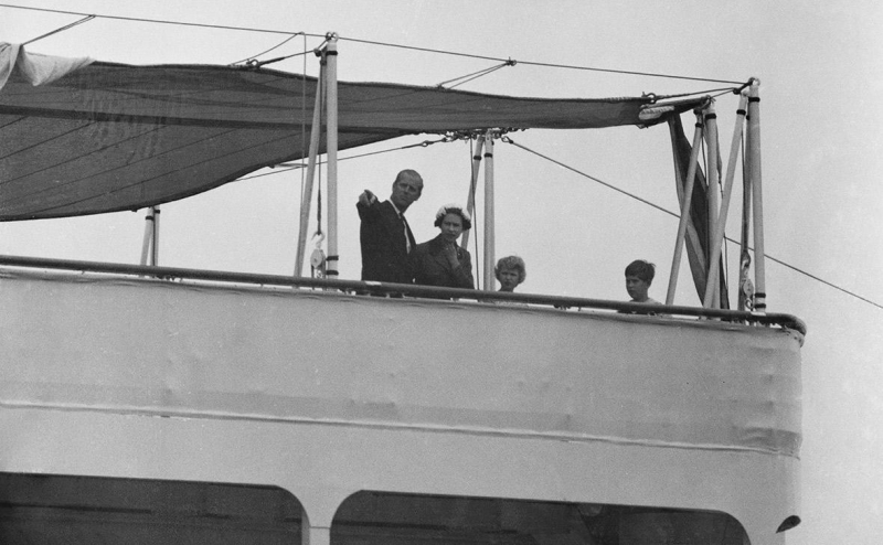 ФБР рассказало о попытке покушения на Елизавету II в США в 1983 году