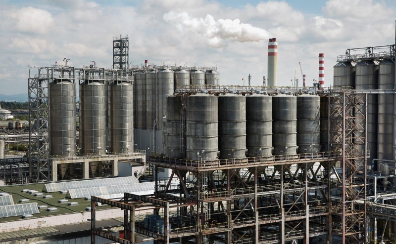 Фицо пригрозил остановить поставку дизтоплива Киеву из-за транзита