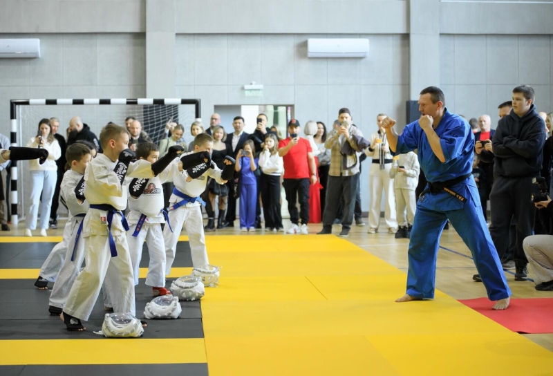 Фильм &laquo;Руки вверх!&raquo; удалят из онлайн-кинотеатров по требованию РКН