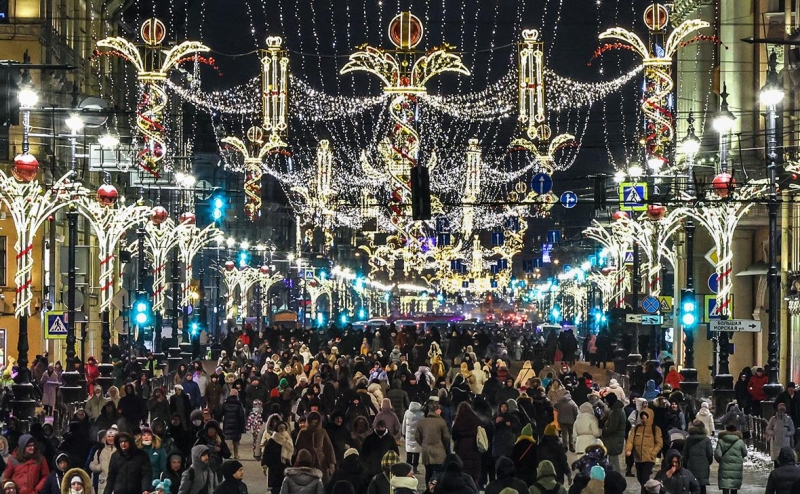 «Фонтанка» сообщила о задержании около 3 тыс. мигрантов в новогоднюю