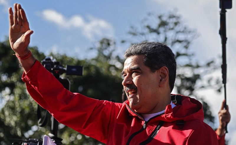 FP увидела в давлении США на Мадуро попытку сменить режим на Кубе