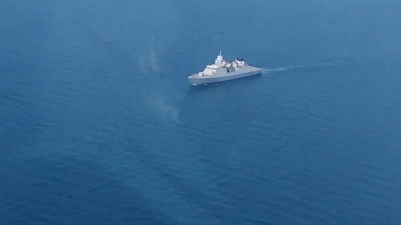 Фрегат Evertsen ВМС Нидерландов в Черном море. Видео