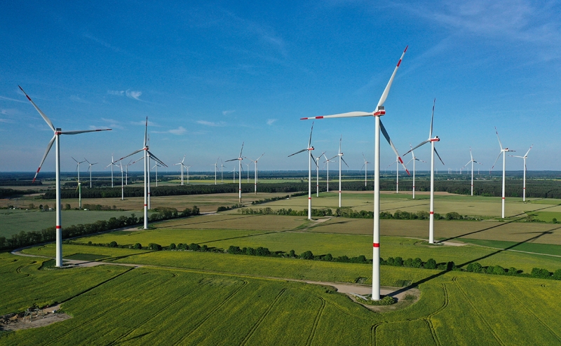 Фридман сравнил нефтегазовые компании с производителями табака