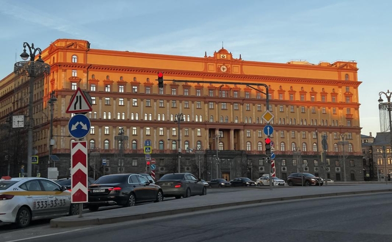ФСБ предложила разрешить ей проводить обыски без решения суда