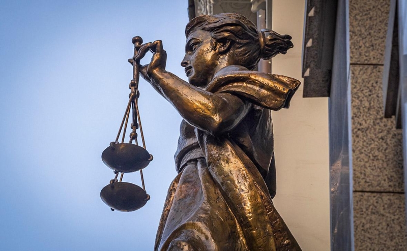 ФСБ предложила разрешить ей проводить обыски без решения суда