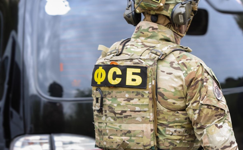 ФСБ раскрыла схему легализации 2 тыс. мигрантов