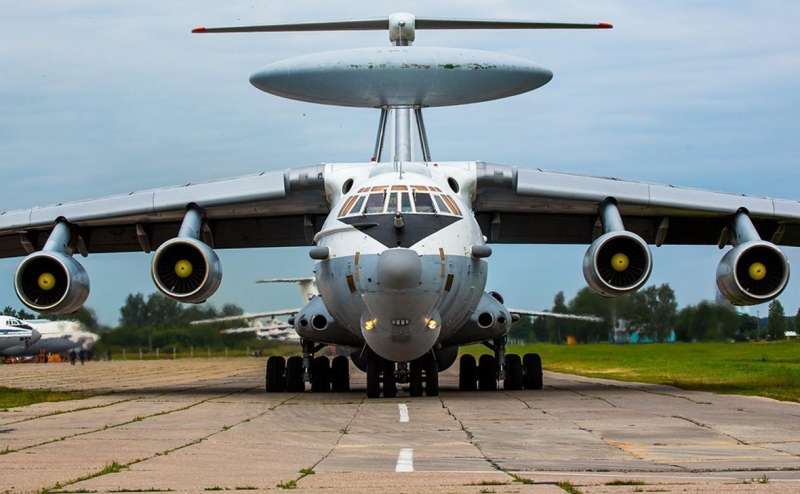 ФСБ сообщила о предотвращении теракта с дронами на военном аэропорту