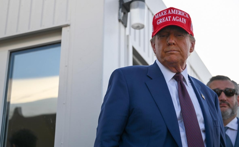 ФСБ сообщила о высылке британского дипломата