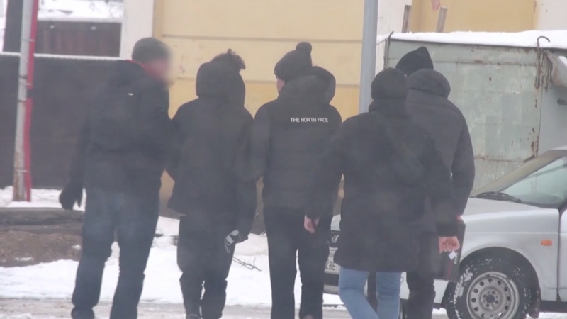 ФСБ задержала готовившего нападение на учебное заведение подростка