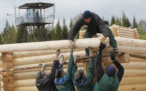 ФСИН сообщила о зарплатах в 220 тыс. руб. у осужденных