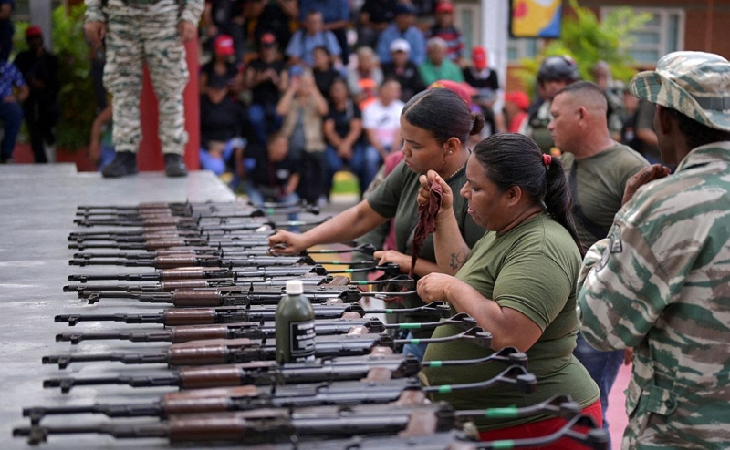 FT назвала три сценария, как США могут атаковать Венесуэлу