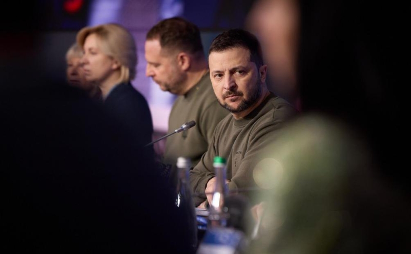 FT сообщила о «разломе» между стратегиями военных и офиса Зеленского