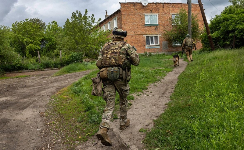 FT сообщила о трещинах в обороне Украины