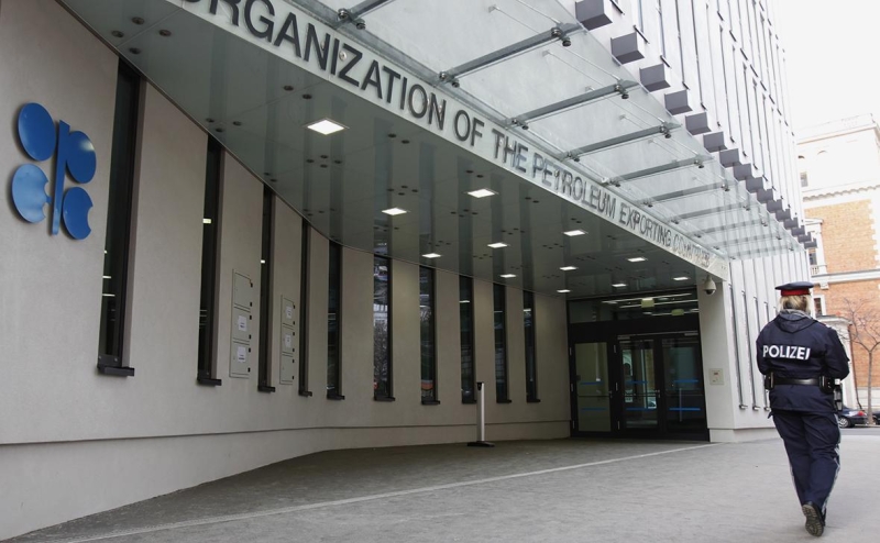 FT узнала, что ОПЕК ввела запрет для журналистов Reuters и Bloomberg