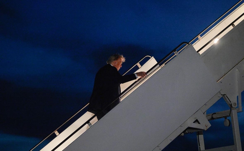 FT узнала о раздражении Трампа поездкой Макрона в Гренландию