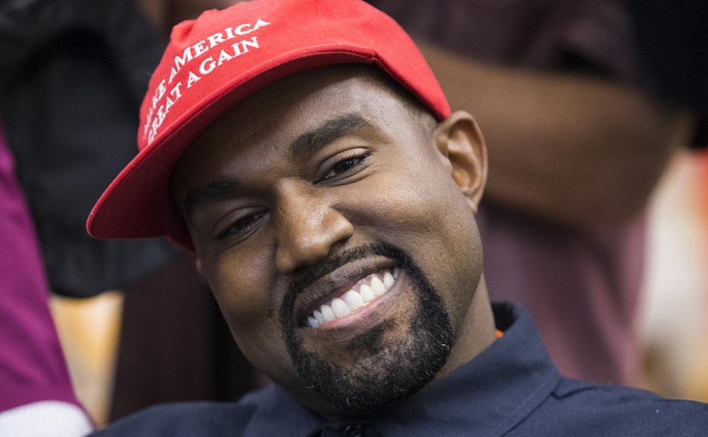 FT узнала об изучении Adidas данных о неподобающем поведении Канье