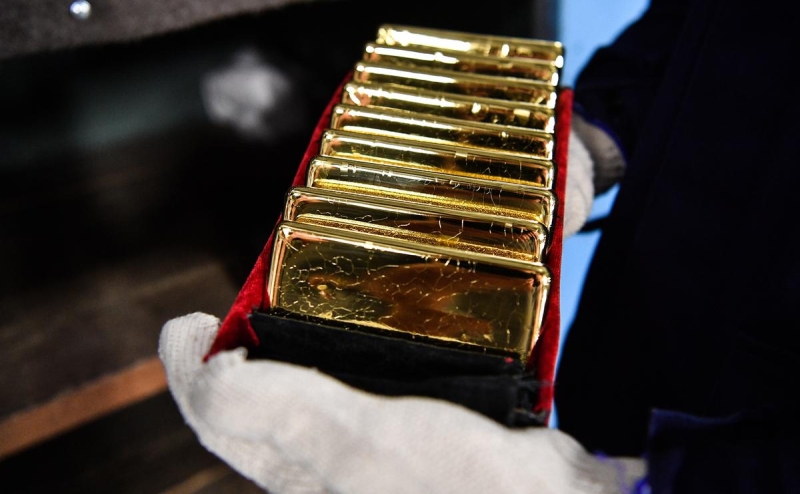 ФТС сообщила кратном увеличении вывоза слитков золота физлицами