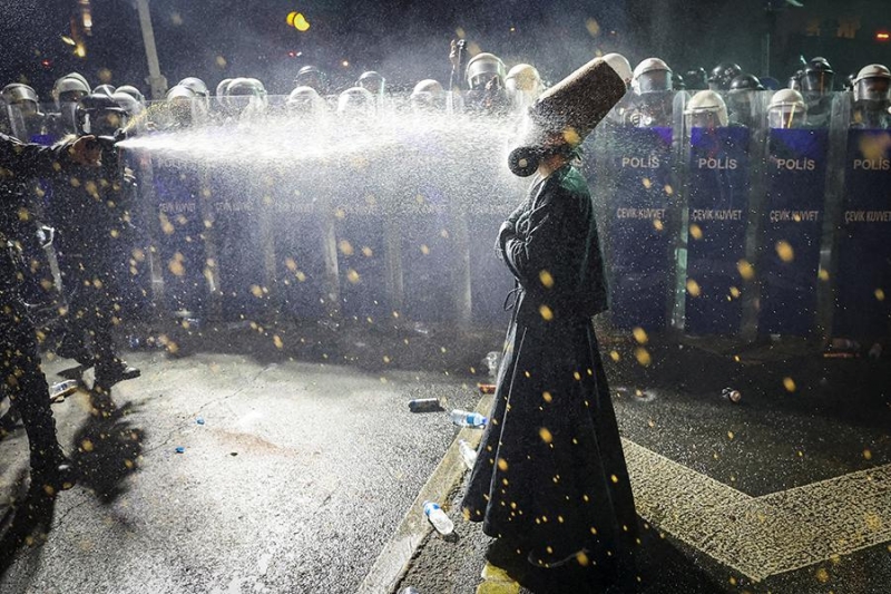 Где в мире в 2025 году произошли госперевороты и массовые протесты