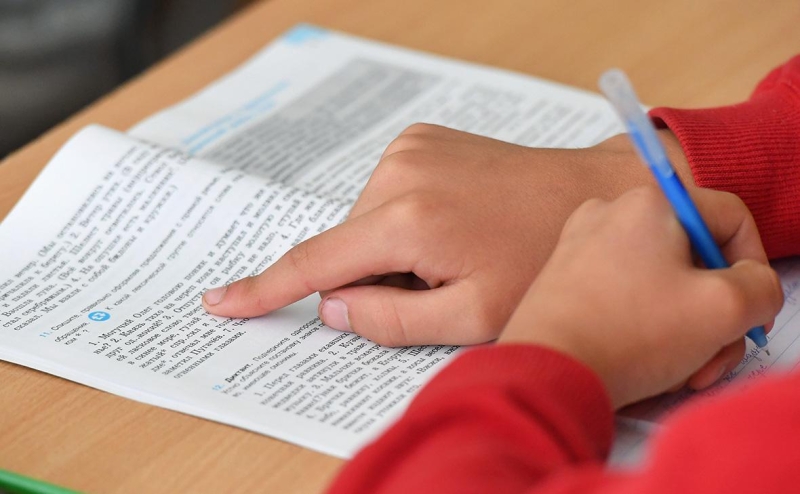 Генпрокурор доложил Путину о «больших нарушениях» в Минпросвещения