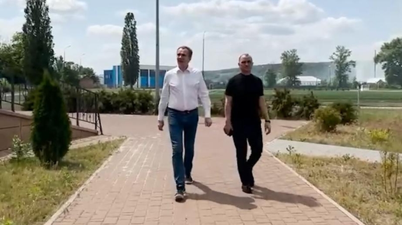 Гладков приехал в Новую Таволжанку и назвал «наше главное