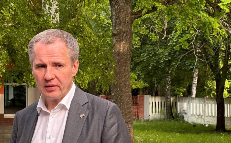 Гладков сообщил об обстреле рынка в Шебекино