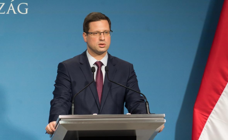 Глава администрации Орбана призвал дать России гарантии безопасности