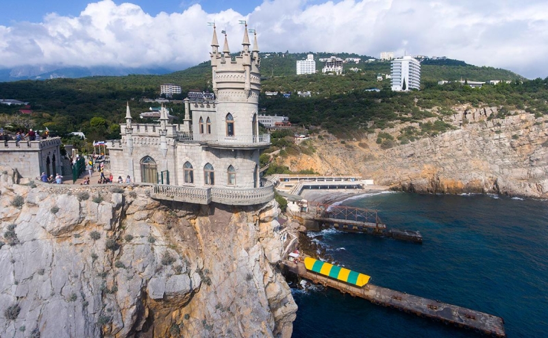 Глава Azimut Hotels раскрыл покупателя отелей компании в Европе