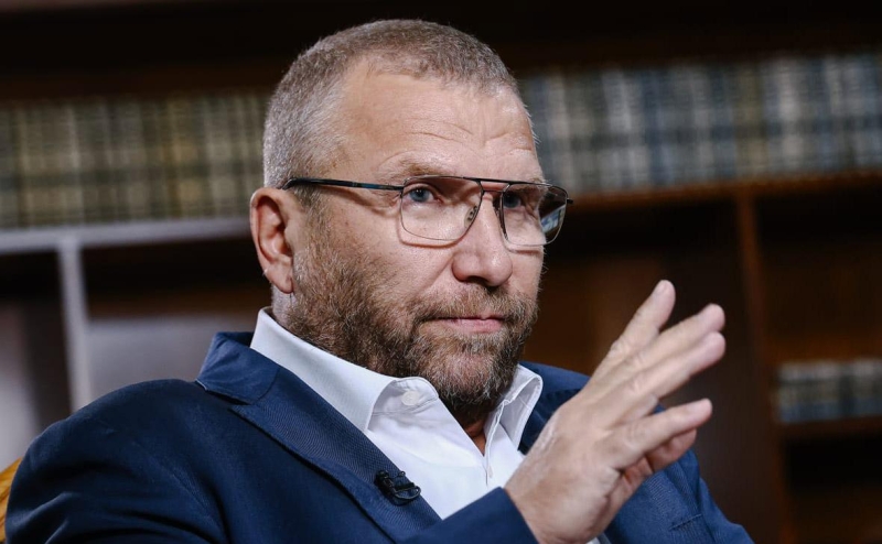 Глава ФТС оценил эффект борьбы с «серыми схемами» на таможне в ₽300