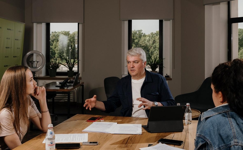 Глава ИРИ назвал две возможные причины блокировки YouTube в России