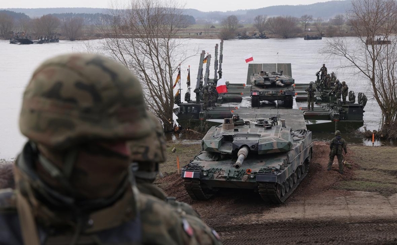 Глава МИД Польши посмотрел фильм про инопланетян и обратился к Трампу