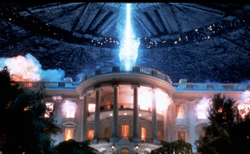 Глава МИД Польши посмотрел фильм про инопланетян и обратился к Трампу