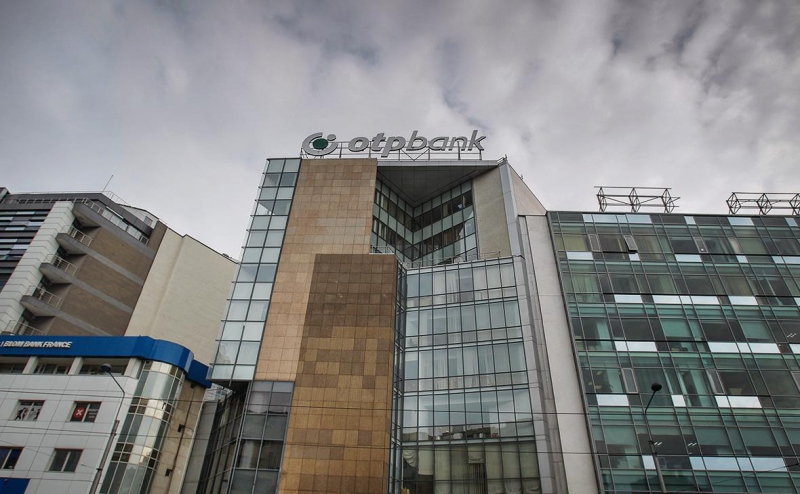 Глава МИД Венгрии потребовал от Киева отчета о потраченных средствах