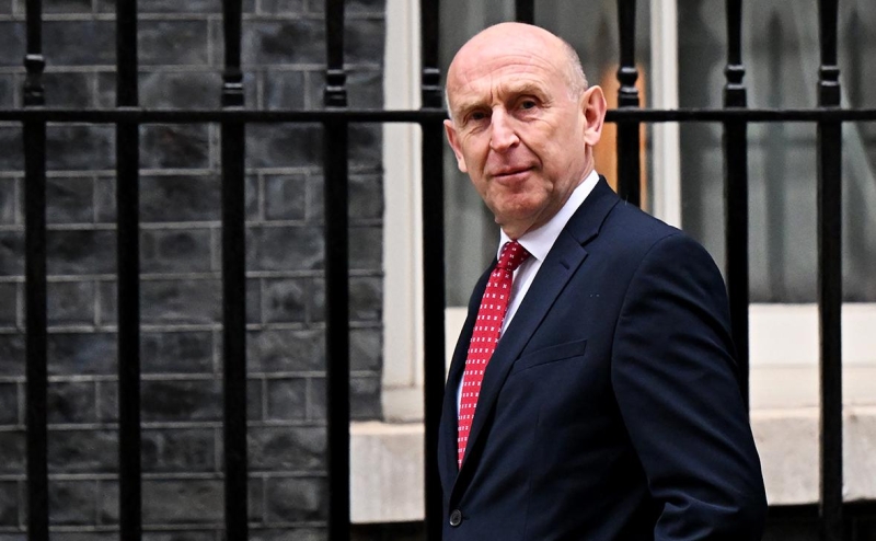 Глава Минобороны Британии заявил о желании &laquo;взять под стражу&raquo; Путина