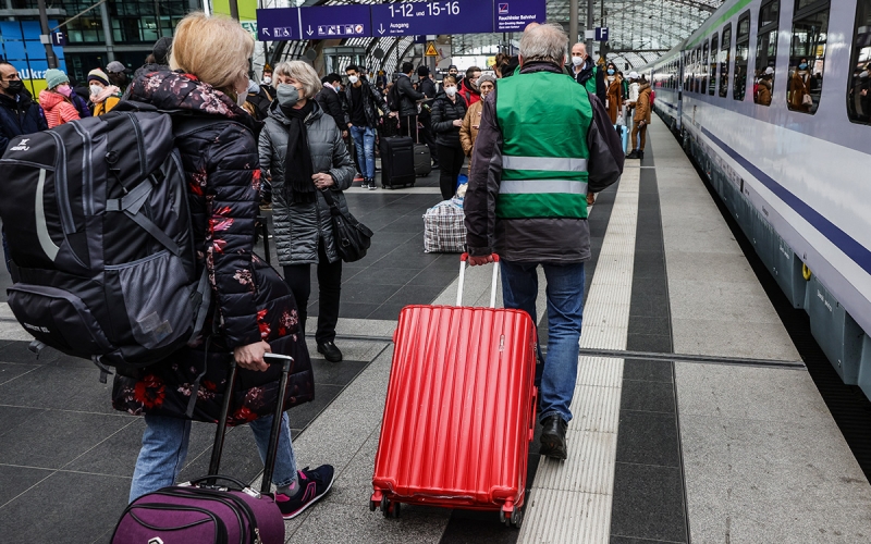 Глава Минтранса ФРГ исключил ограничение числа украинских беженцев