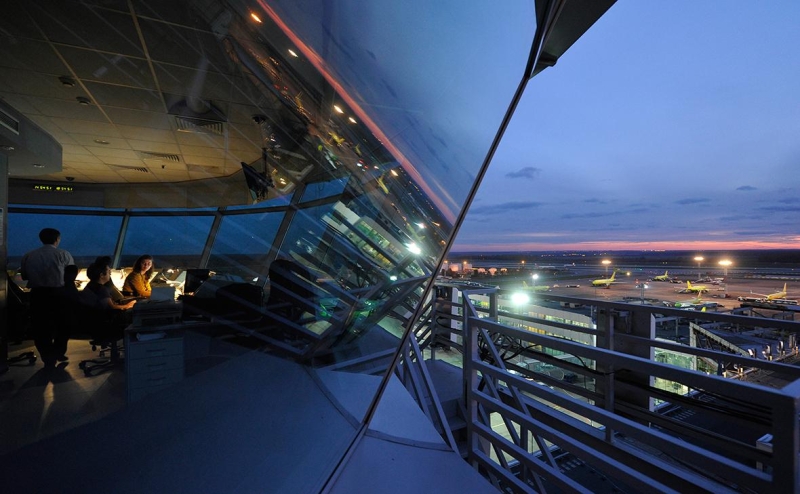 Глава Минтранса сообщил о работе с Минобороны на фоне задержек рейсов