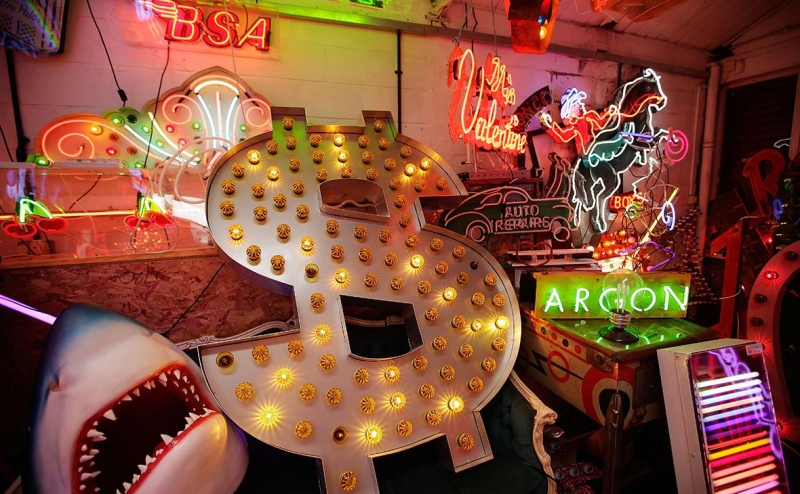 Глава МВФ заявила о постепенном отказе мира от доллара