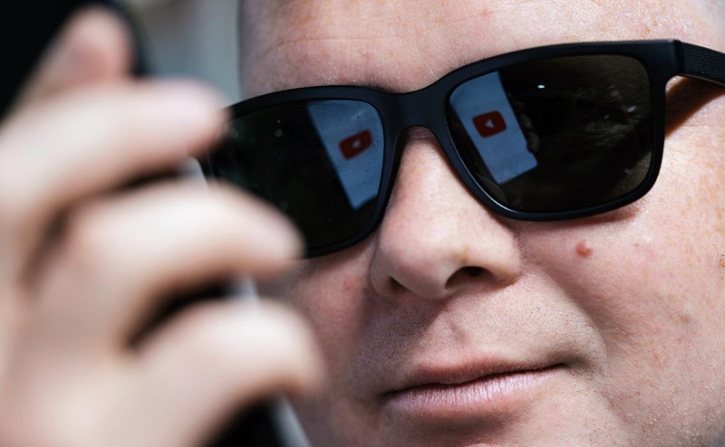 Глава НМГ нашла в замедлении YouTube плюсы для бизнеса