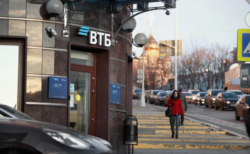 Глава ВТБ — РБК: «Я всех уговариваю — бросьте идею выхода из-под