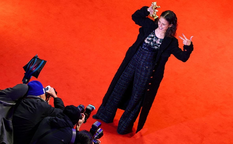 Главный приз Берлинале впервые получила темнокожая режиссер