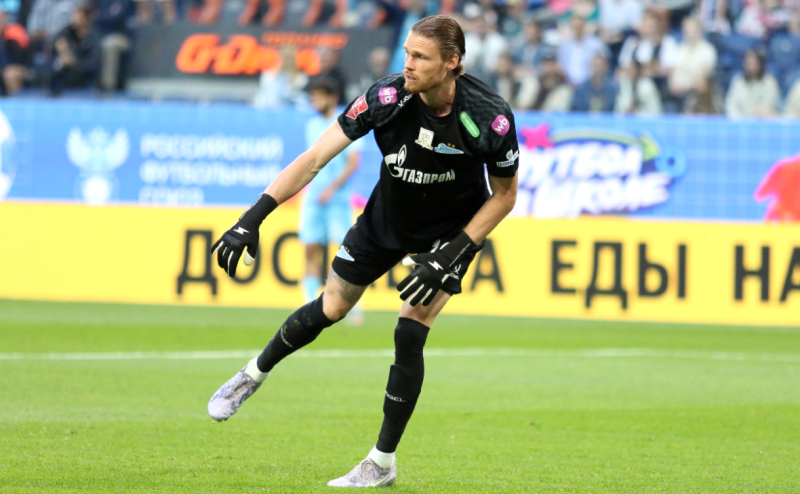 Гол Соболева в меньшинстве спас «Зенит» от проигрыша «Спартаку»