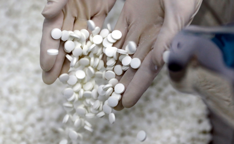 Голикова поручила проработать сокращение сроков регистрации лекарств