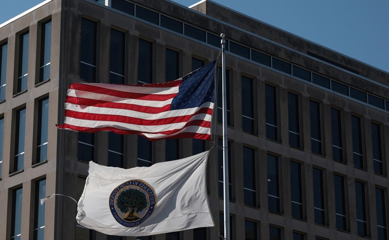 «Голос Америки» и «Радио Свобода» приостановили работу из-за указа