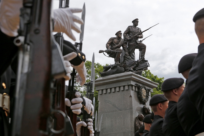 Госкорпорация памяти. Сколько стоят памятники РВИО и кто за них платит