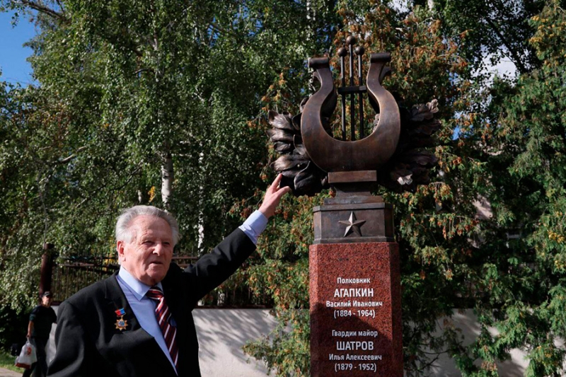 Госкорпорация памяти. Сколько стоят памятники РВИО и кто за них платит