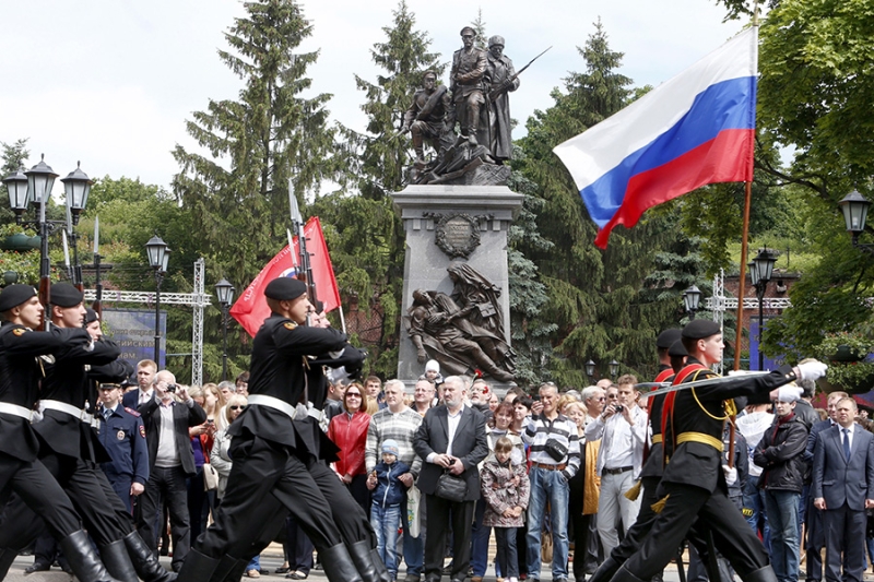 Госкорпорация памяти. Сколько стоят памятники РВИО и кто за них платит