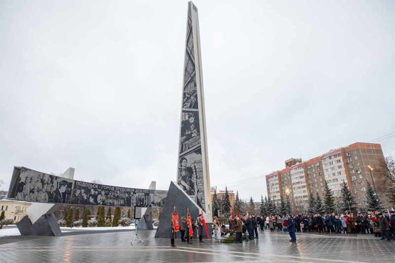 Госкорпорация памяти. Сколько стоят памятники РВИО и кто за них платит