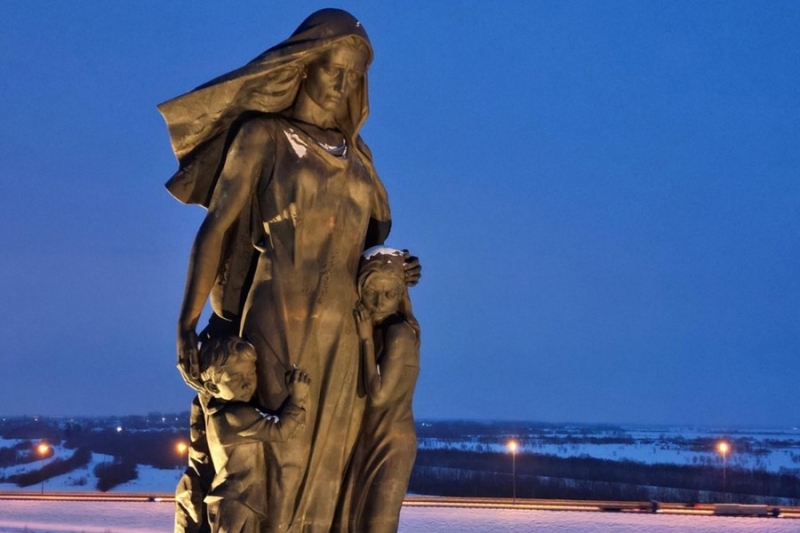 Госкорпорация памяти. Сколько стоят памятники РВИО и кто за них платит