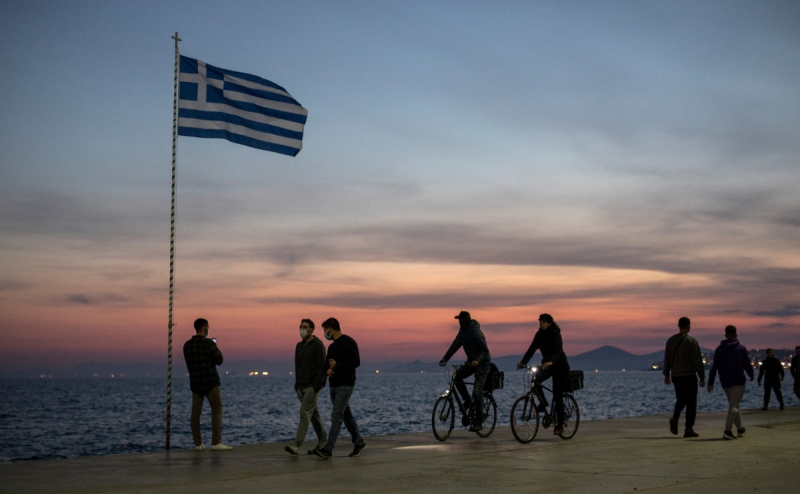 Греция продлила разрешение на въезд для 4 тыс. россиян